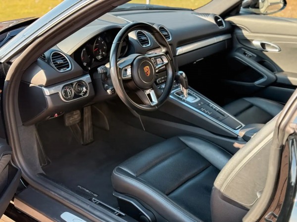 Porsche Cayman