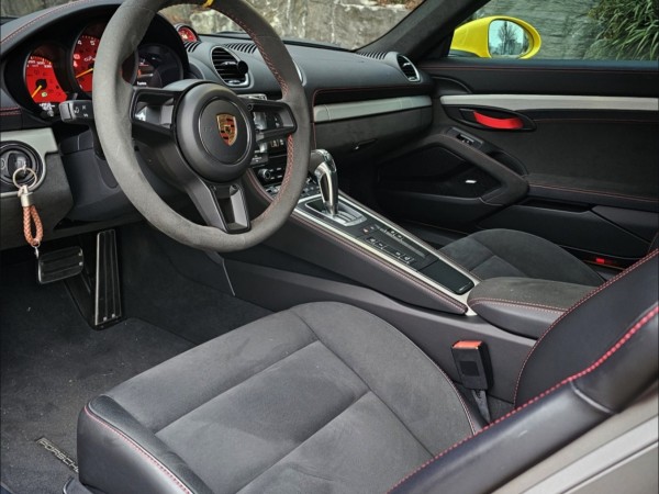 Porsche Cayman