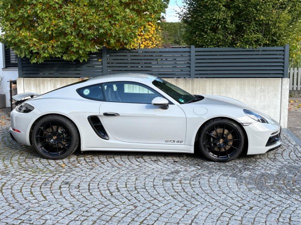 Porsche Cayman