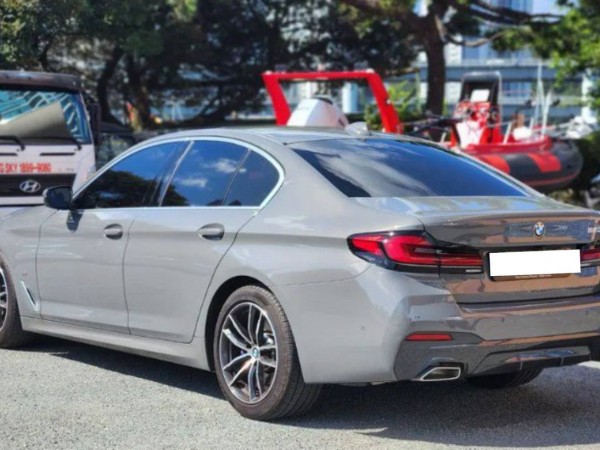 BMW 5-Series