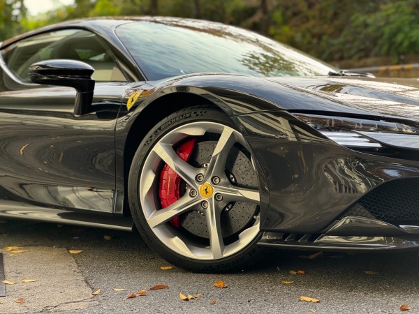 Ferrari SF90