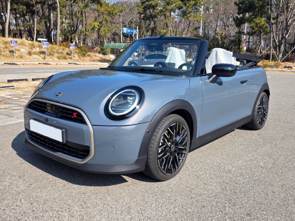 MINI Cooper Convertible