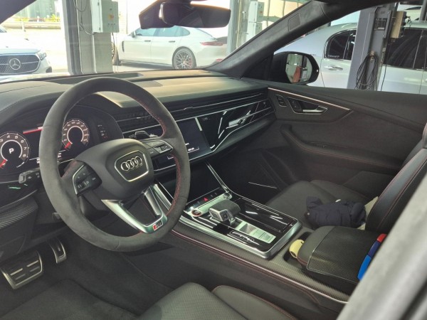 Audi RS Q8