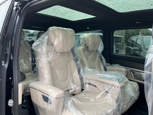 Mercedes-Benz V-Class