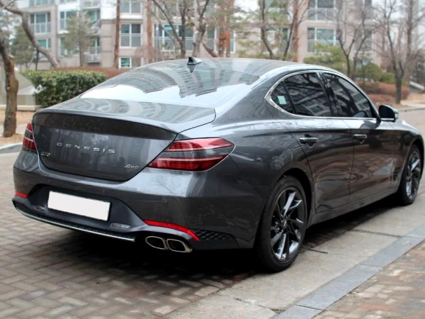 Genesis G70