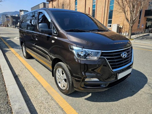 Hyundai Starex